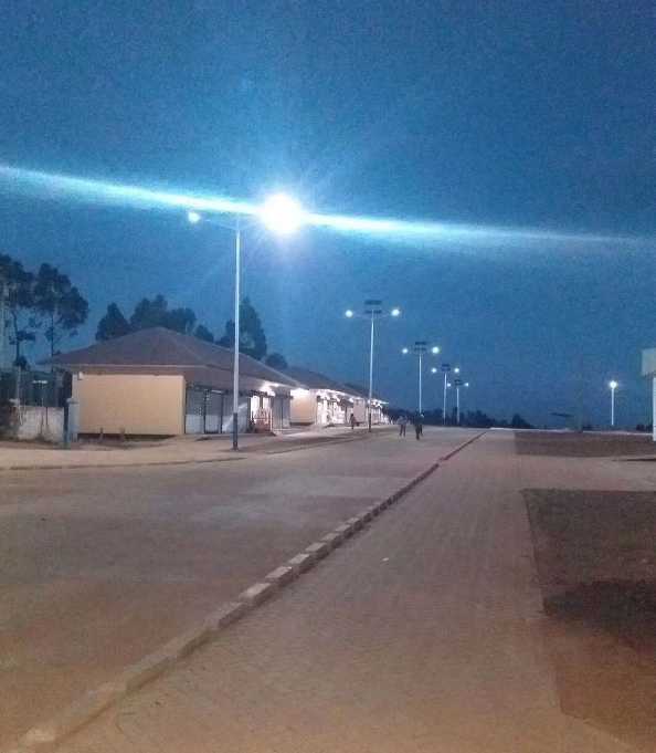 百色市非洲科特迪瓦太阳能路灯工程